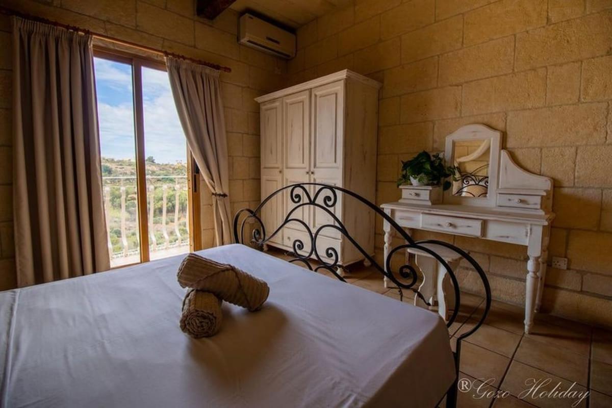 Hibiscus Bed & Breakfast Xaghra Luaran gambar