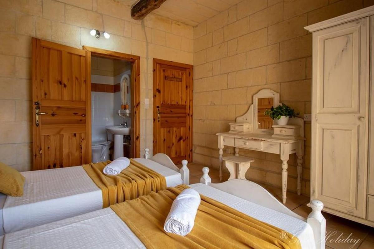 Hibiscus Bed & Breakfast Xaghra Luaran gambar