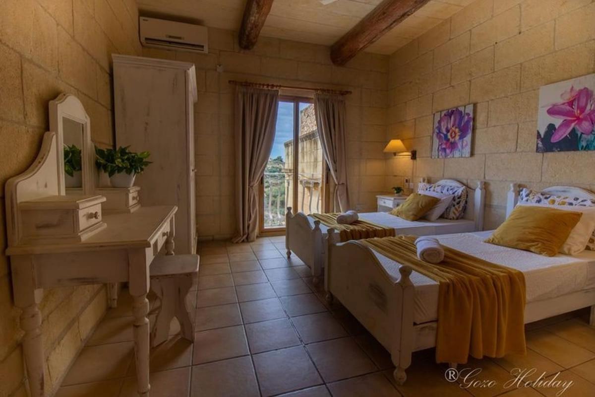 Hibiscus Bed & Breakfast Xaghra Luaran gambar